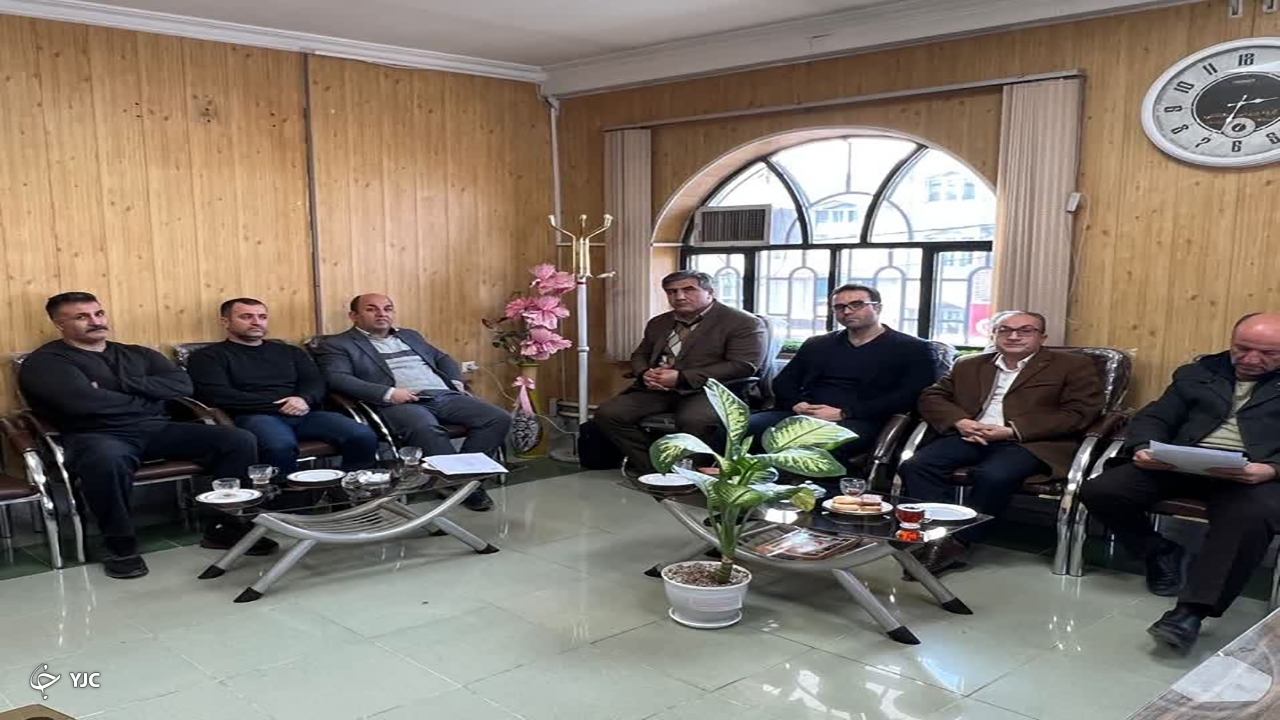 دیدار اعضای هیئت بدن سازی استانی با رئیس ورزش و جوانان مهاباد