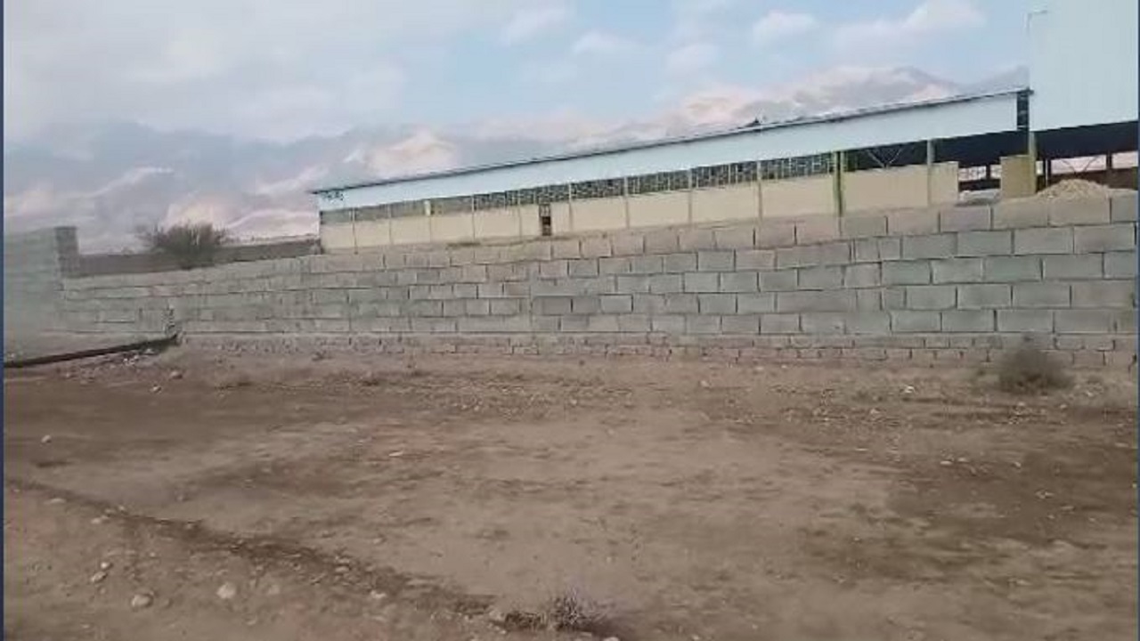 انتظار ۱۲ ساله جوانان بخش جنت برای راه اندازی کارخانه کاشی + فیلم