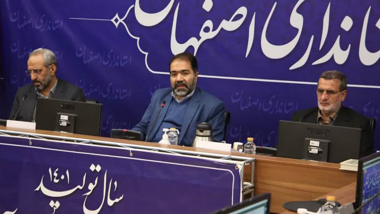 مراسم دهه فجر نوآورانه و مردمی برگزار شود