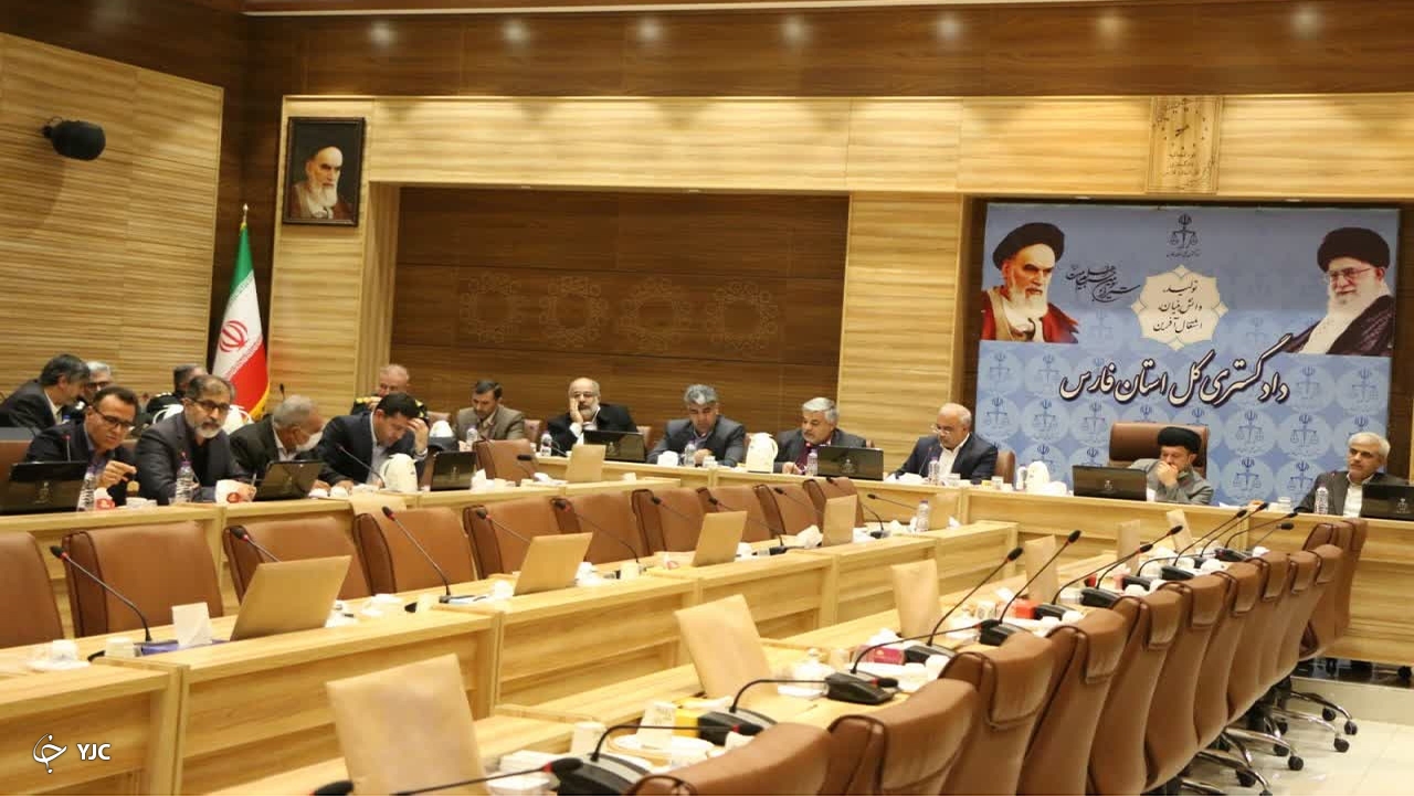 کشاورزان به اخذ اسناد مالکیت اراضی خود ترغیب شوند