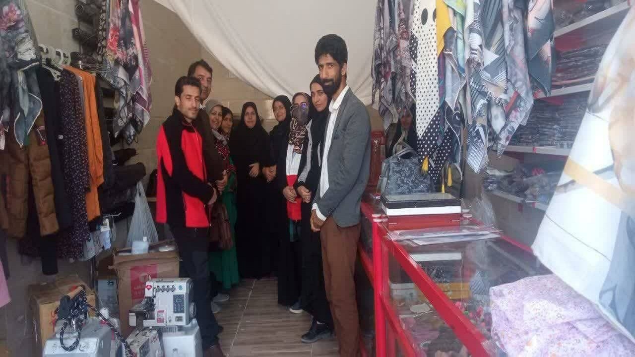 از راه اندازی کارگاه خیاطی تا کمک به کشاورزان در سربیشه