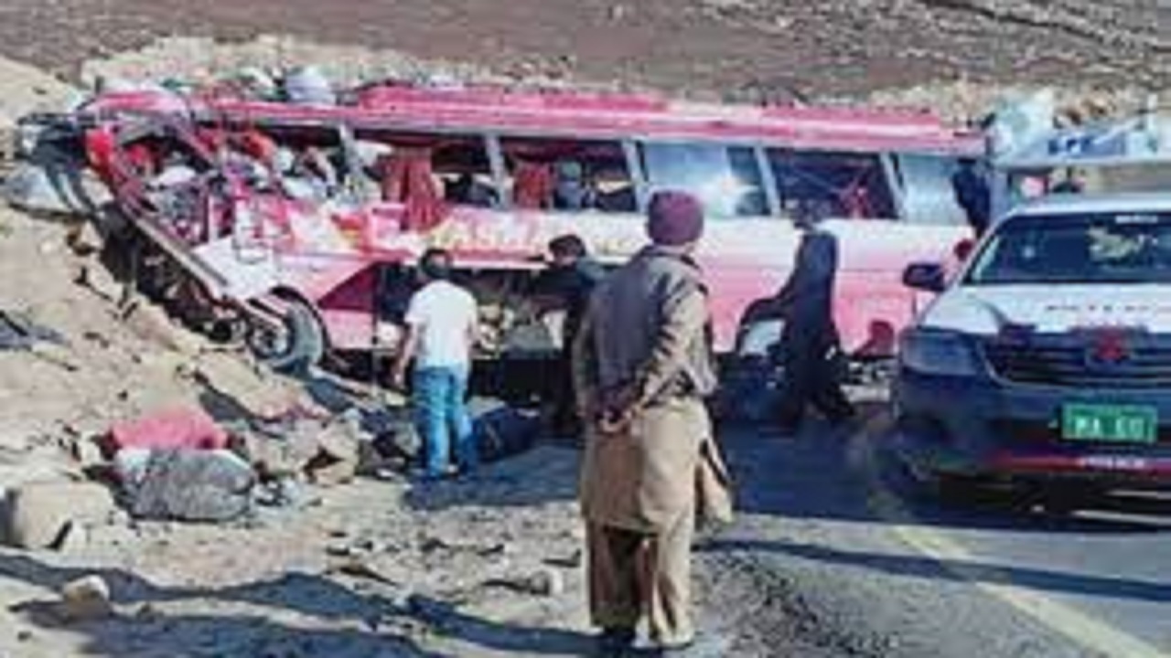 ۴۰ کشته در حادثه جاده‌ای در پاکستان
