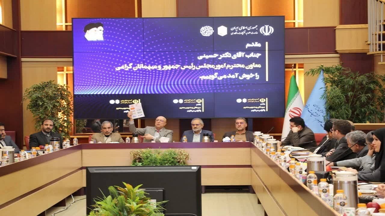 از آغاز دولت سیزدهم تاکنون ۲۲ نشست با وزارتخانه‌ها داشته‌ایم
