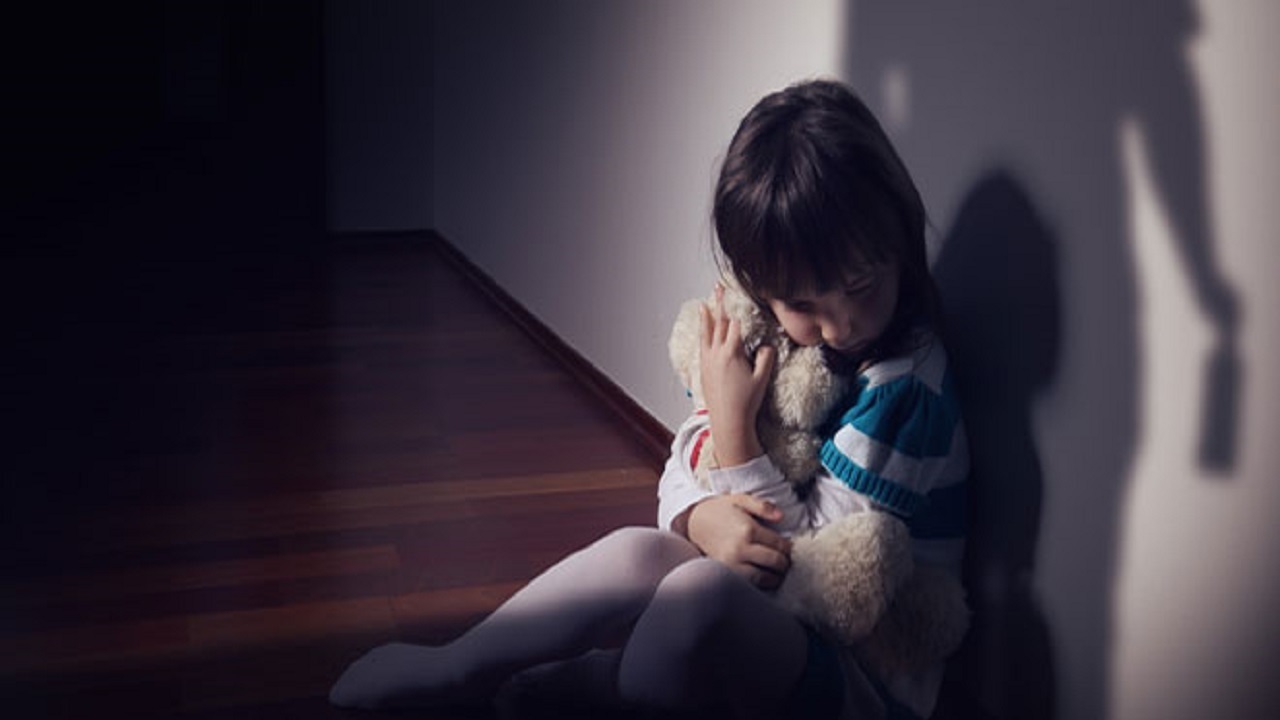 ثبت بیش از ۲ هزار مورد کودک‌آزاری در مشهد