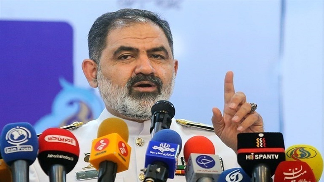 فرمانده نیروی دریایی ارتش خواستار تسریع در خدمات‌رسانی بیمارستان کنارک شد