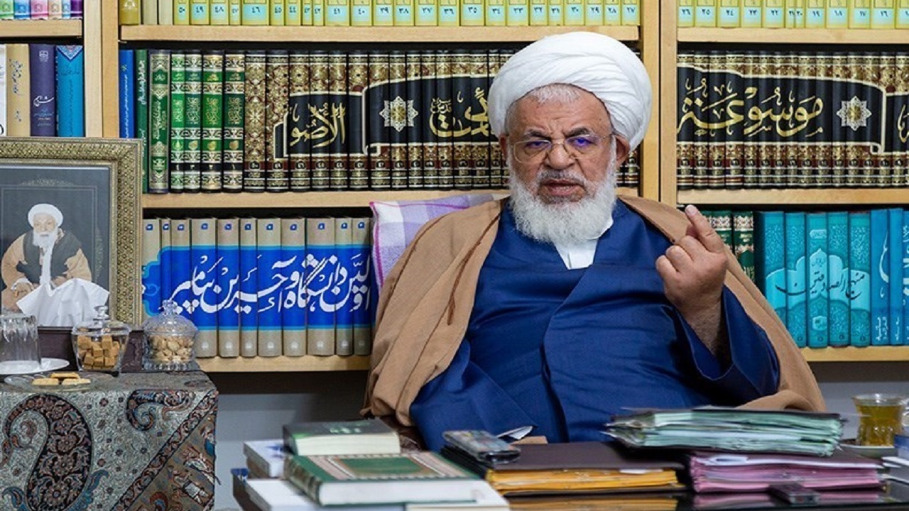 اتحاد و همدلی رمز پیروزی و ماندگاری انقلاب است