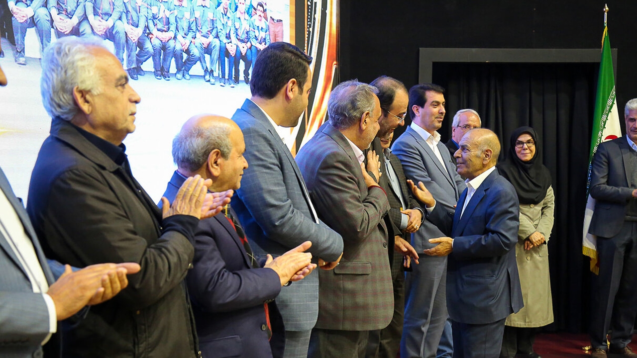 تجلیل از چهره ماندگار زیست‌بوم فناور اصفهان