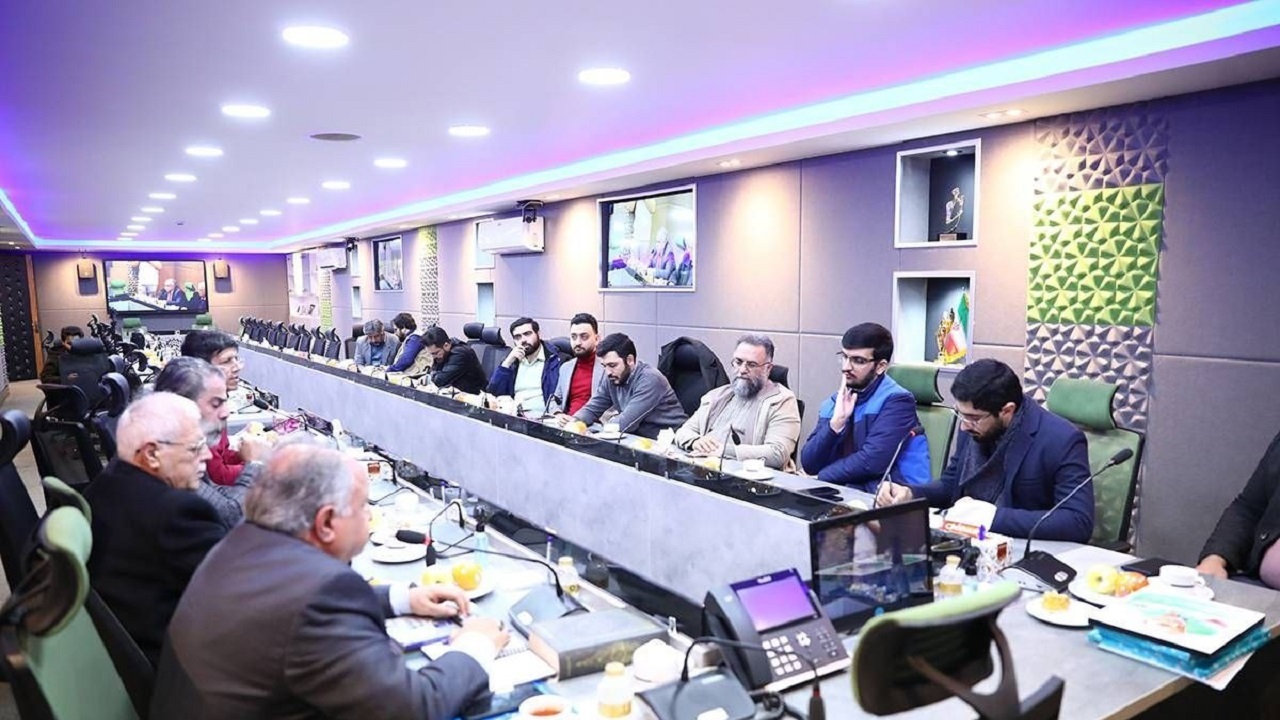به کارگیری نخبگان ایرانی و سوری برای خلق آثار هنری با اهداف مشترک
