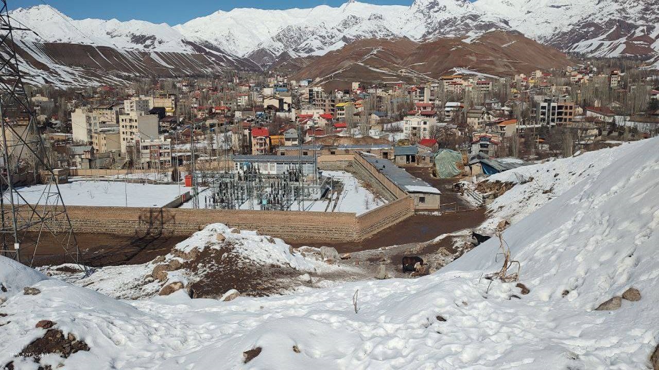 جلوه گری زمستان در طالقان با بارش برف + تصاویر