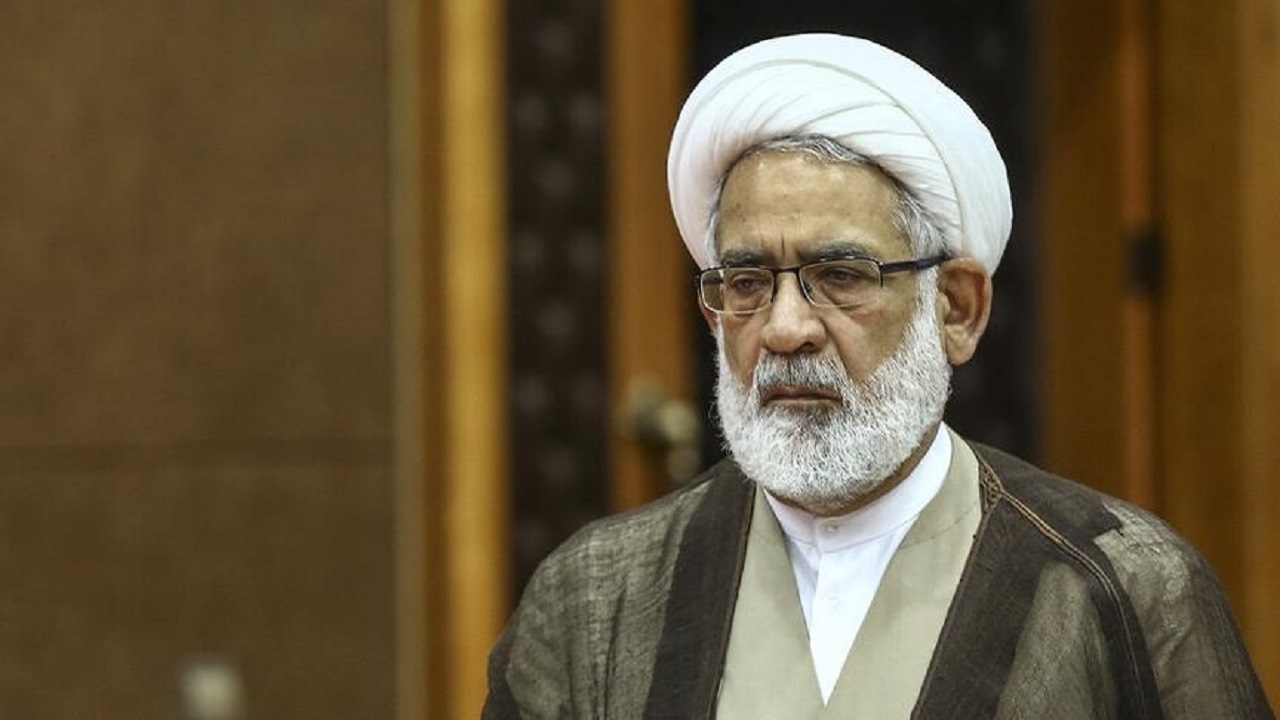 ماجرای مسمومیت دانش‌آموزان تا مشخص شدن علت پیگیری شود