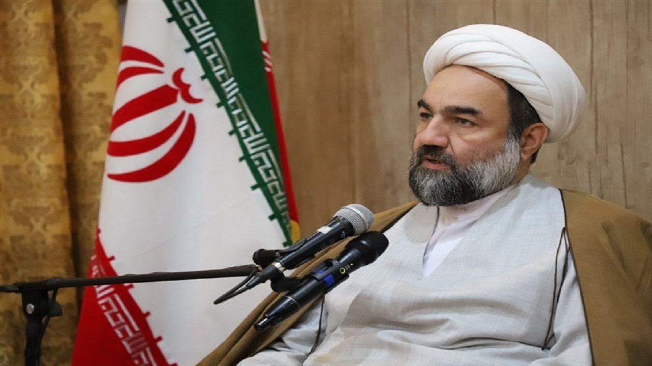 مسئولان حضور باشکوه مردم در راهپیمایی ۲۲ بهمن را پای عملکرد خود ننویسند