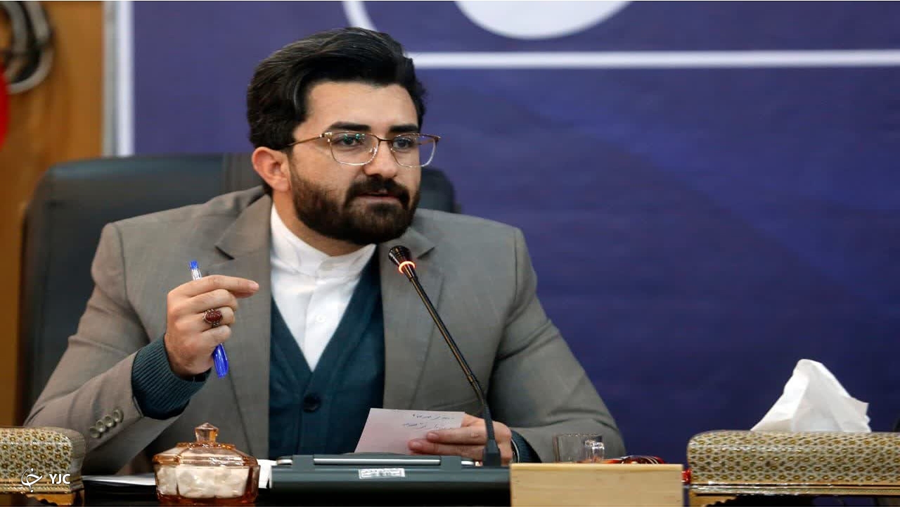 اهتمام استانداری فارس برای حفظ جایگاه نخست در خدمات سفر‌های نوروزی ۱۴۰۲