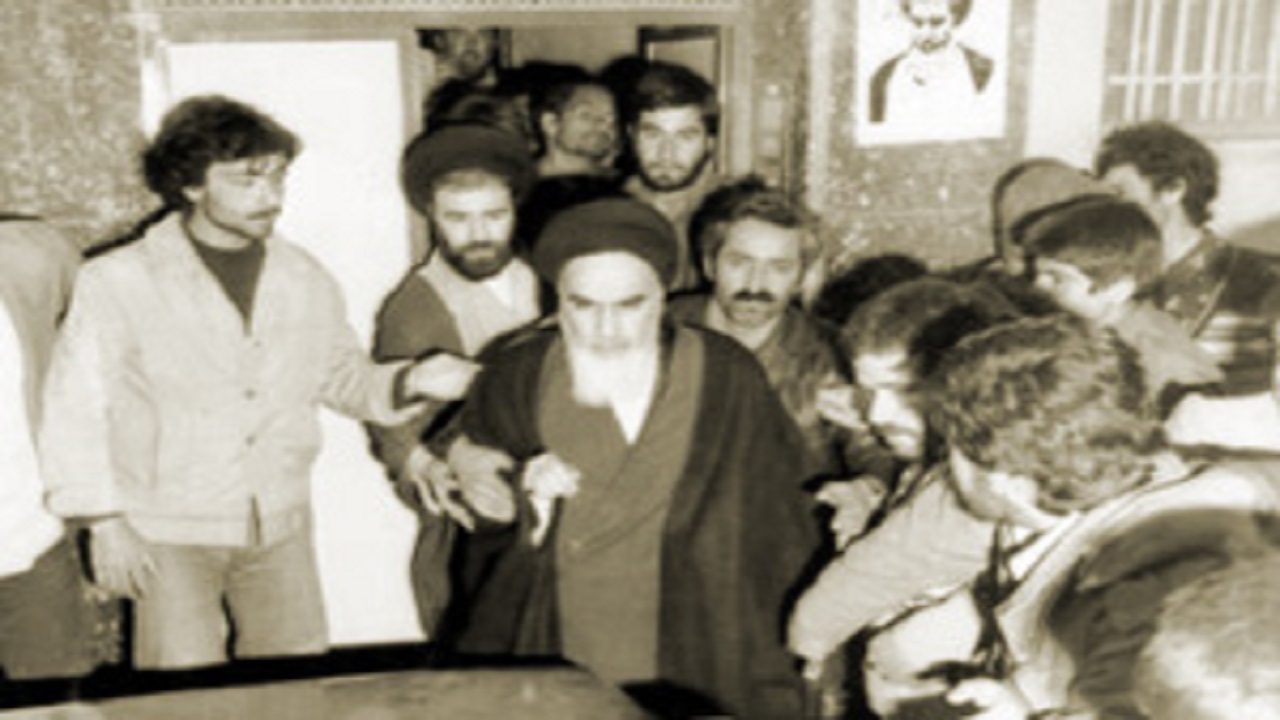 روزی که امام خمینی(ره) مهمان ویژه قمی‌ها شد +فیلم
