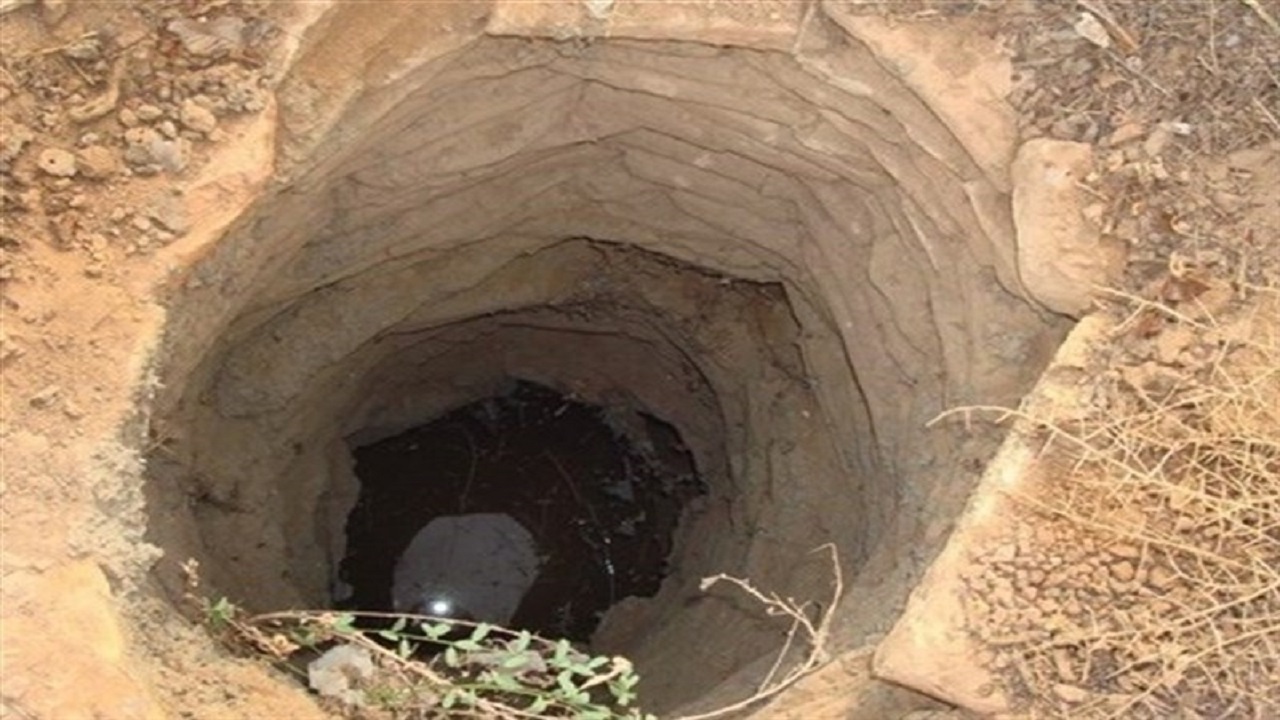 انسداد ۸ حلقه چاه آب غیر مجاز در شهرستان رودان