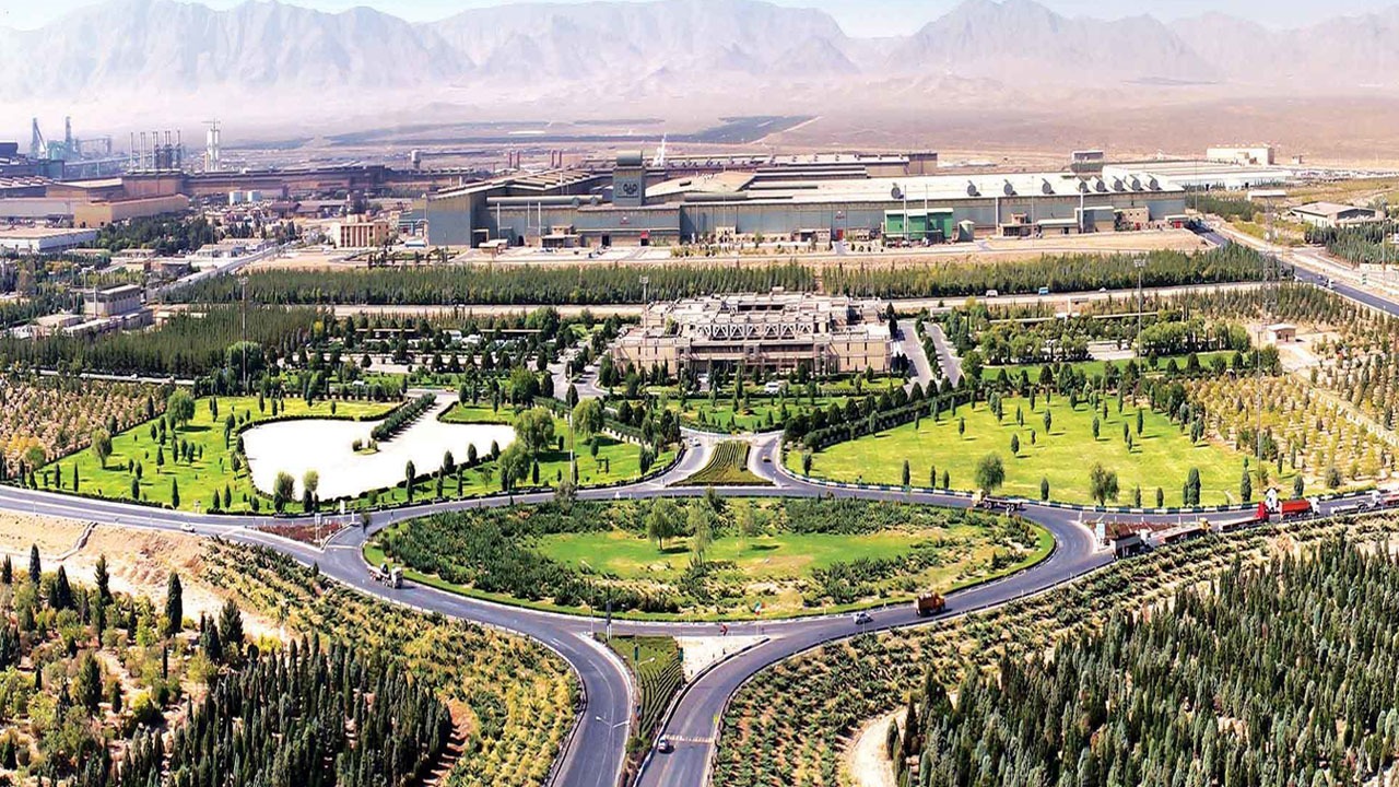 تدوین برنامه پنج ساله ارتقای زیست محیطی در فولاد مبارکه