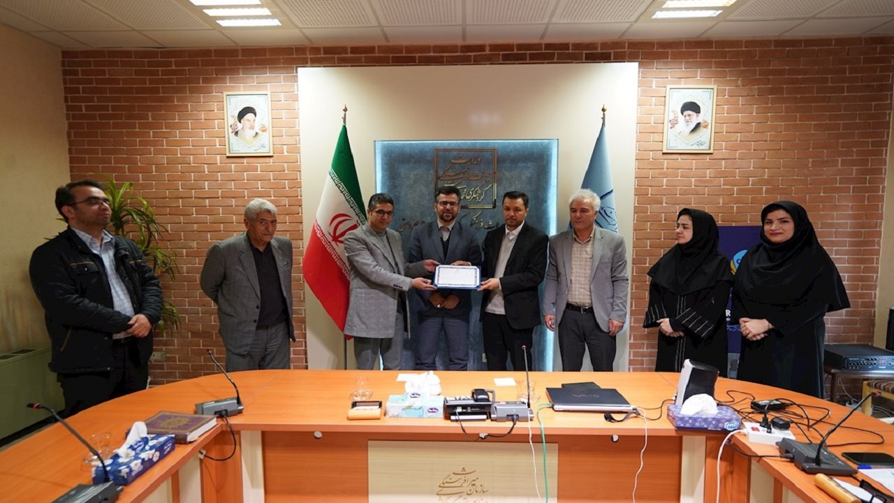 تحویل موافقت‌نامه تاسیس منطقه بولاغلار به شهرداری نیر