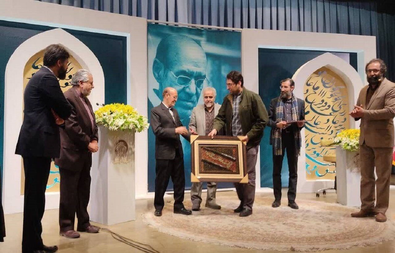 برگزاری شب شعر آئینی جمال جانان در مشهد
