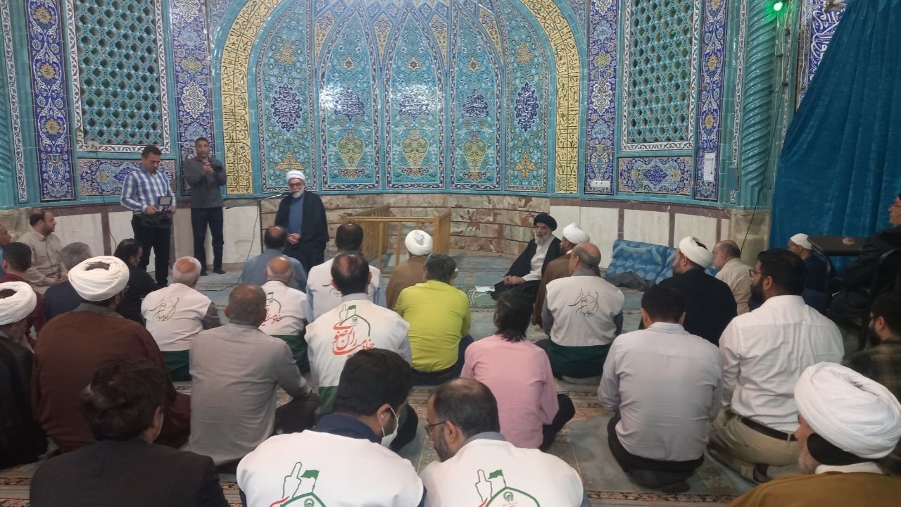 تولیت آستان قدس رضوی در خرمشهر سخنرانی کرد