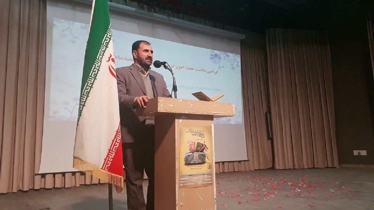 برگزاری آیین گرامیداشت هفته تربیت اسلامی در مریوان