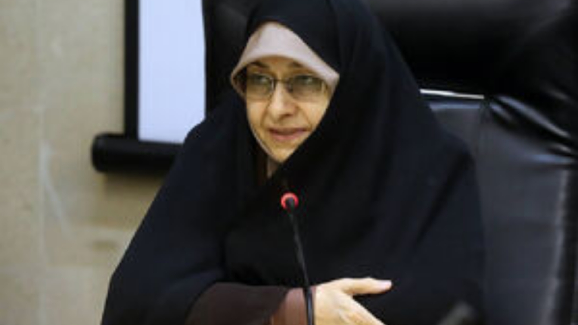 مادران هم می‌توانند کارنامه دانش‌آموز خود را بگیرند؟ + فیلم