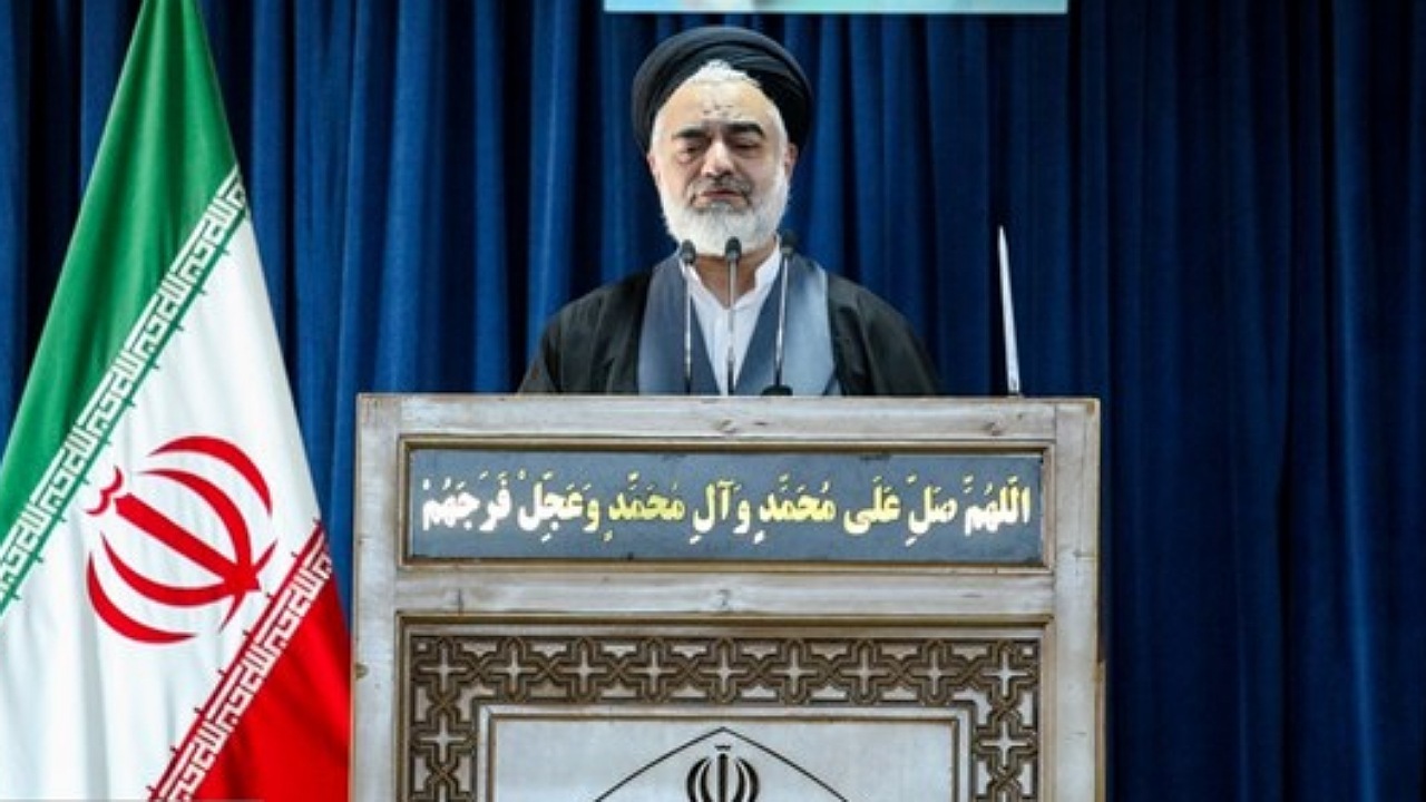 با اخلالگران بازار ارز و نظام اقتصادی برخورد شود