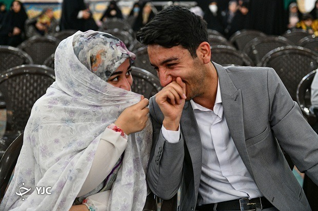 پیوند فیروزه&zwnj;ای ۱۵۰ زوج دانشجو در مسجد مقدس جمکران +تصاویر