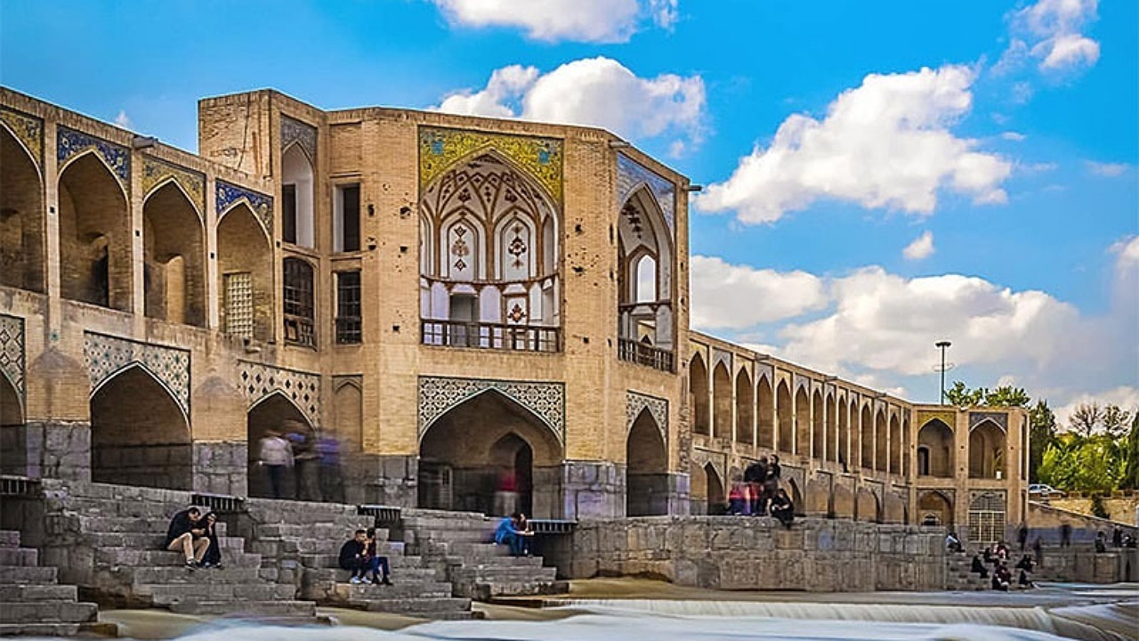 شروع هفته اصفهان با هوایی سالم