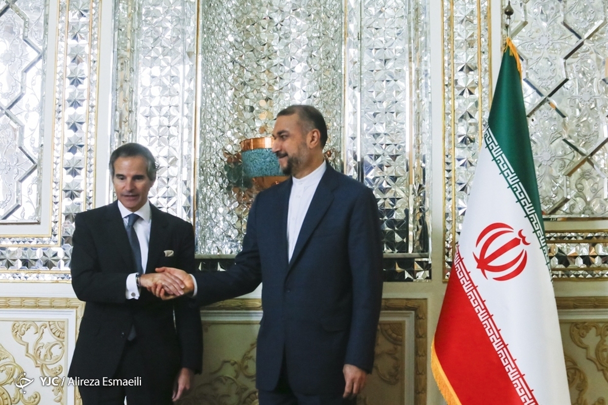نشست خبری سخنگوی وزارت امور خارجه _ ۱۵ دی ۱۴۰۴