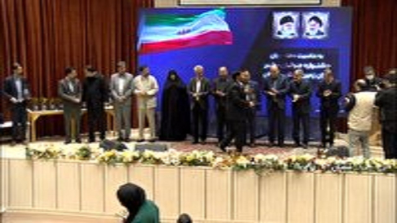 تجلیل از جوانان برتر استان سمنان