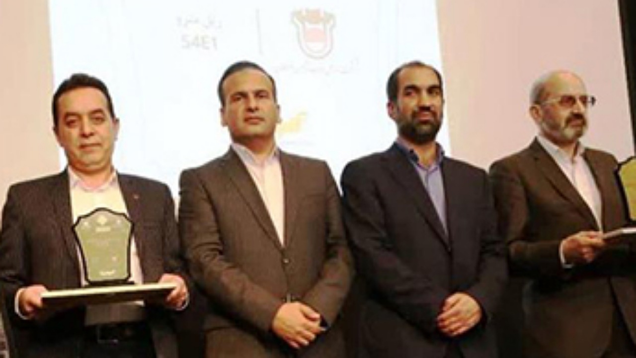 جایزه نوآوری برتر ایرانی برای ریل متروی ذوب آهن