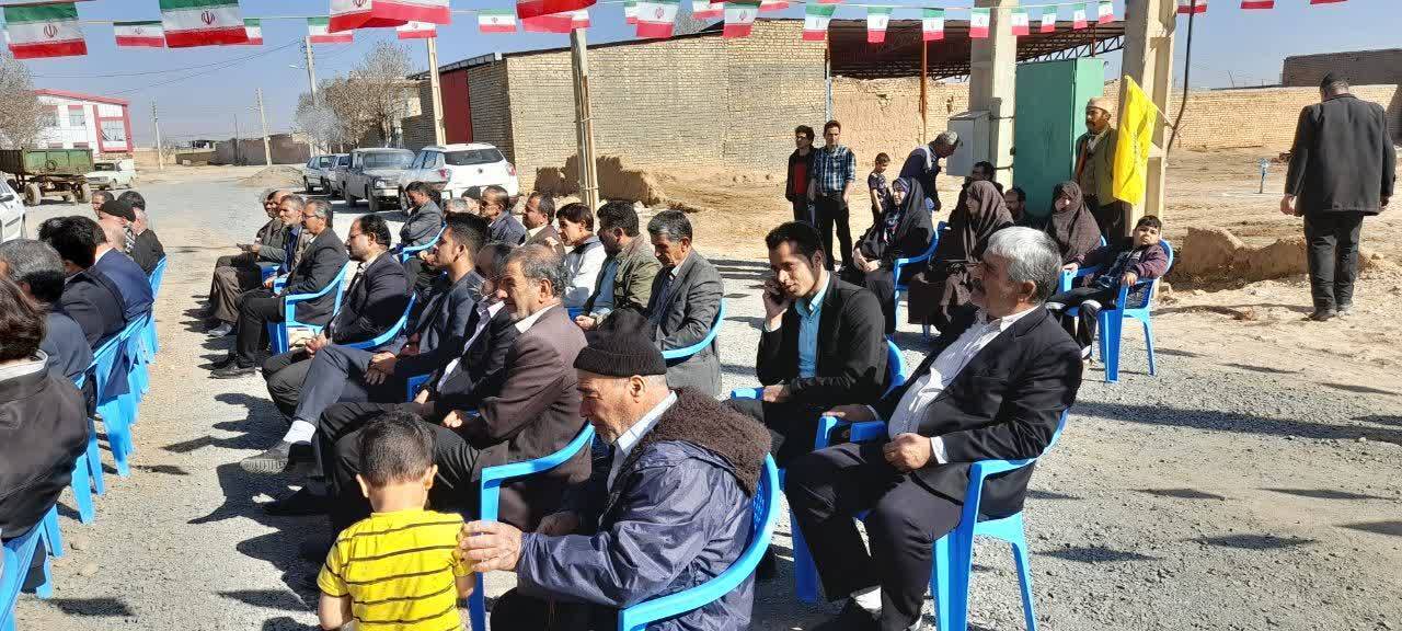 کلنگ زنی مدرسه