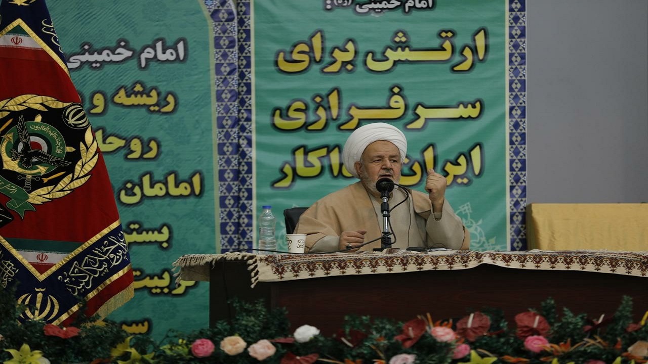 ترویج فرهنگ مهدویت از مهم‌ترین راه‌های مقابله با اهداف دشمنان است

 