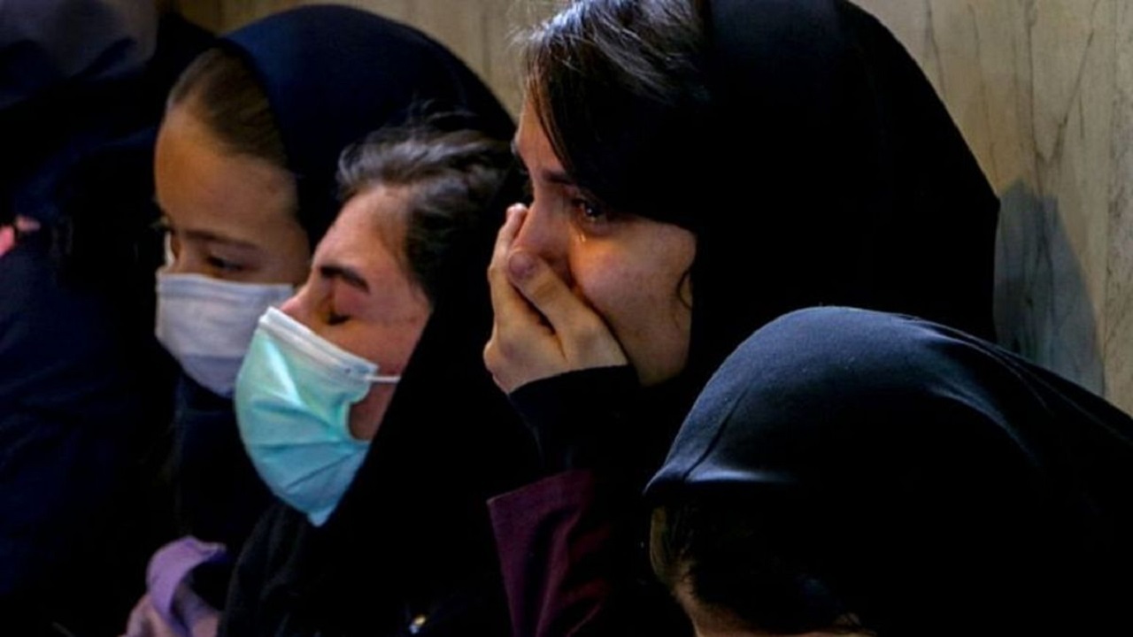 ۸ دانش آموز در قوچان دچار بی حالی و روانه بیمارستان شدند