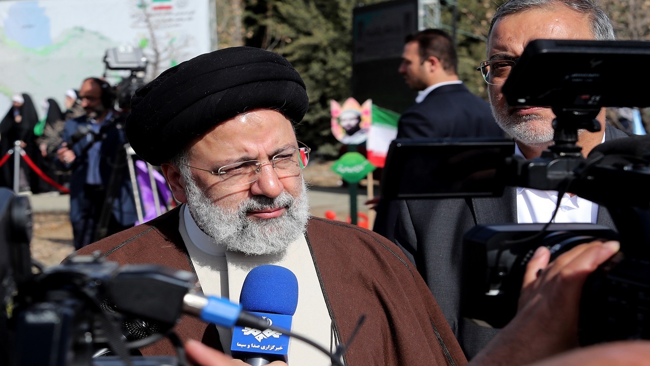 کاشت یک میلیارد درخت اقدامی ارزنده برای محیط زیست است