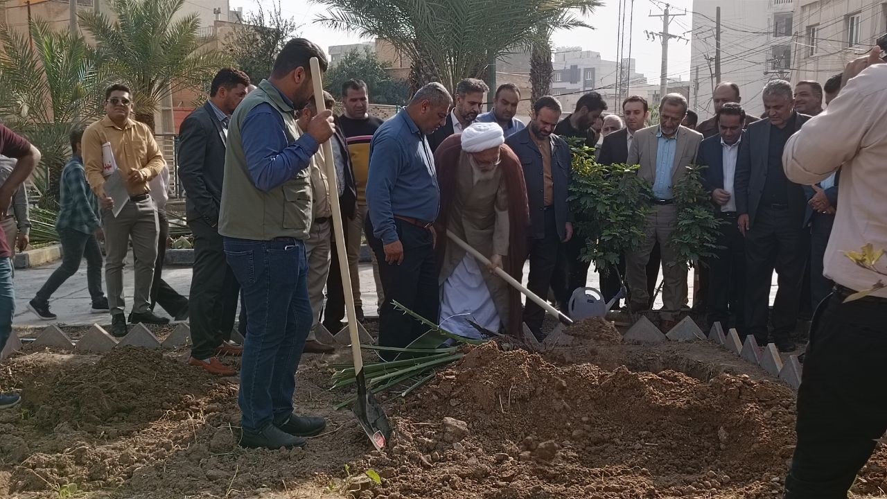 برپایی نمایشگاه وارث در آبادان