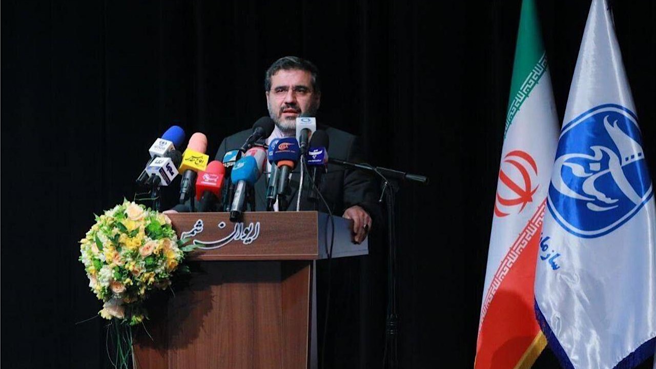نظام سلطه رسانه‌ای در پی تطهیر دوران سیاه پهلوی است