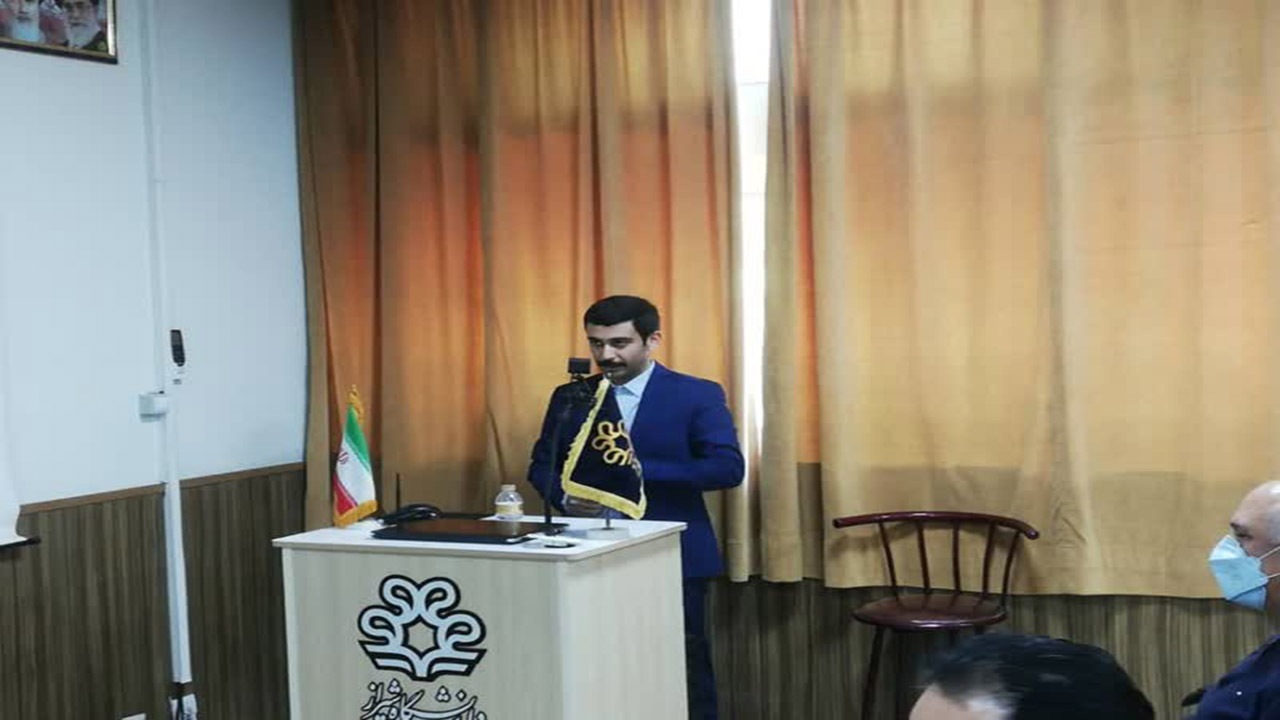 نخستین فارغ‌التحصیل دکتری رشتۀ تخصصی بیهوشی و مراقبت‌های ویژۀ دامپزشکی در کشور از دانشگاه شیراز