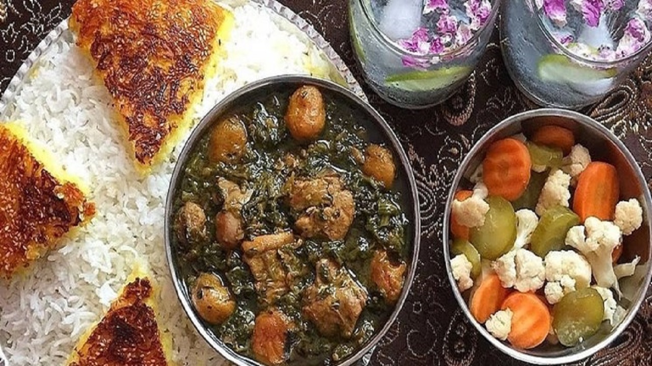 طرز تهیه اسفناج پهلو چگونه است؟