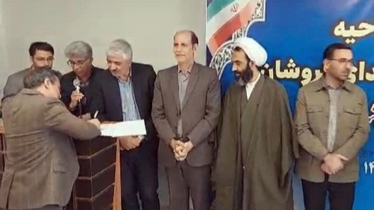 همت جامعه قرآنی خمینی شهر برای تجهیز و بازسازی مدارس