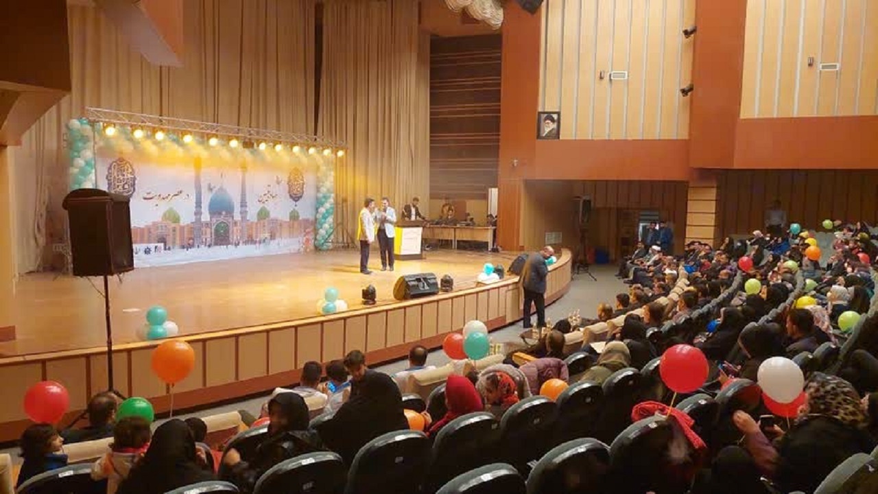 برگزاری جشن‌ جهاد تبیین در عصر مهدویت در شهرکرد