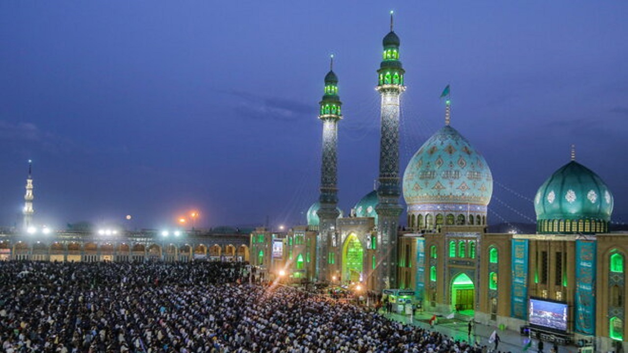 ویژه برنامه‌های شب نیمه شعبان در مسجد مقدس جمکران