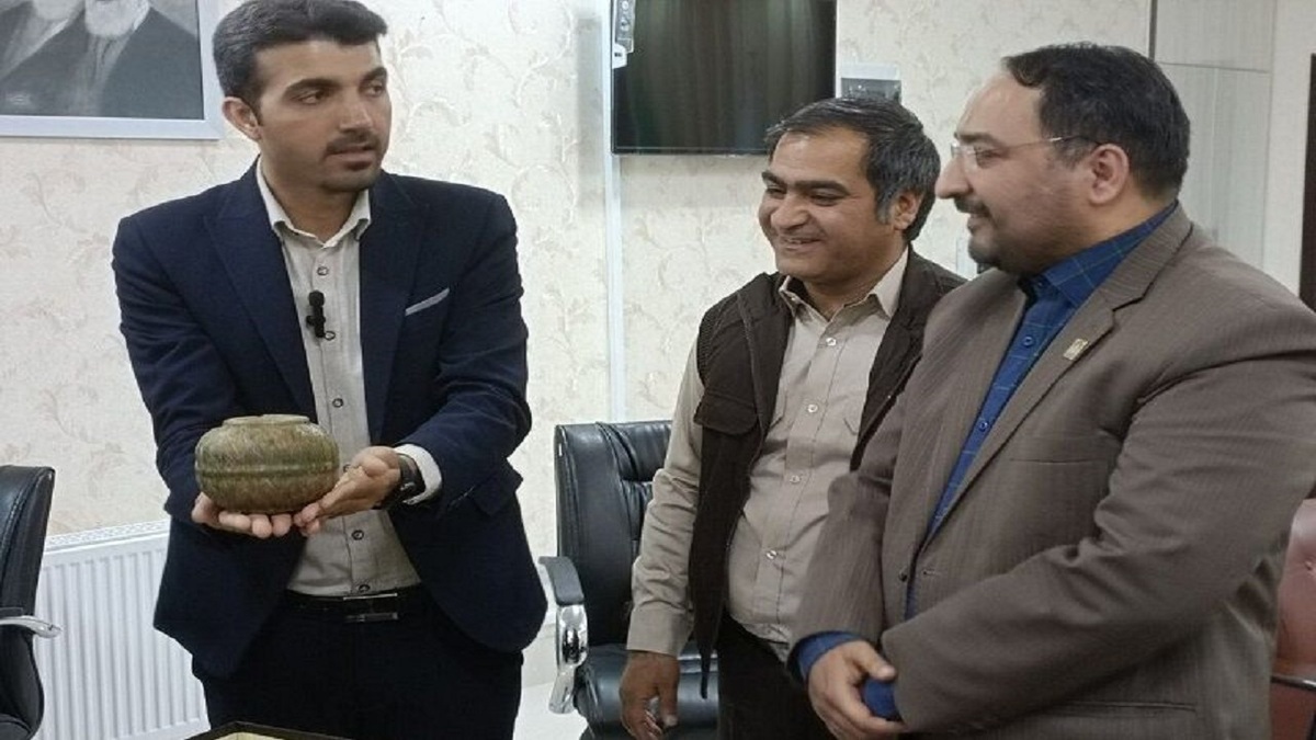 آیین سنتی چراغ بران در بام ایران