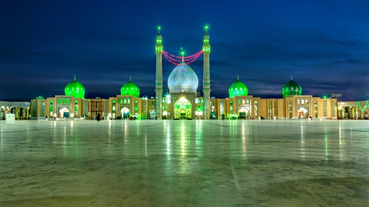 حال و هوای مسجد جمکران در آستانه نیمه شعبان + فیلم