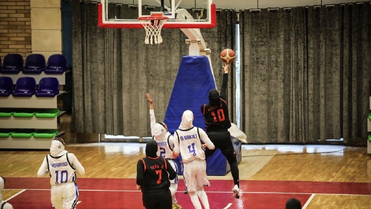 پیروزی تیروژ حیات کردستان مقابل شهرداری گرگان