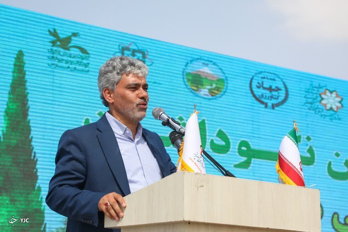 حفظ و گسترش فضای سبز وظیفه همگانی است