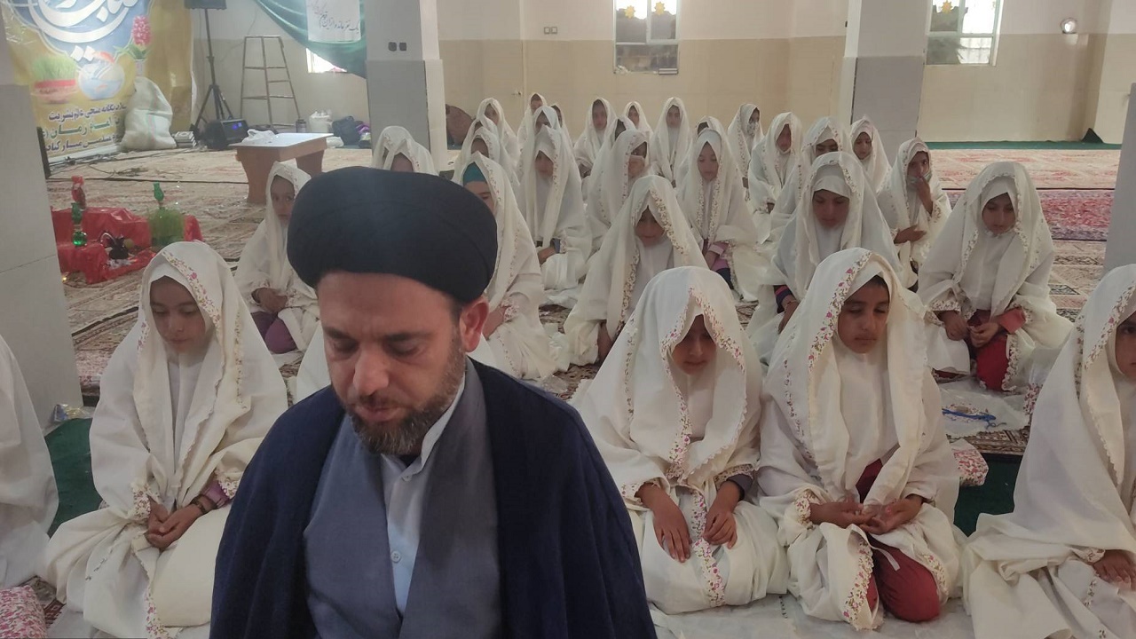 برپایی جشن تکلیف دانش آموزان در کبگیان