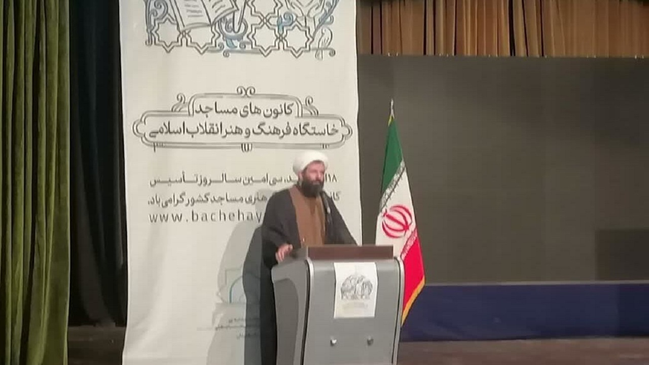 فعالیت ۶۰۰ کانون فرهنگی و هنری مساجد در همدان