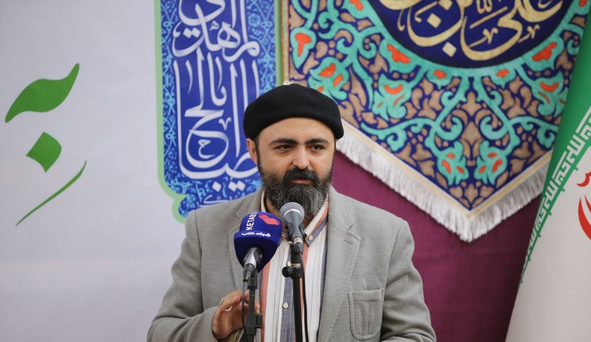 شاعران در &laquo;به آیین آسمان&raquo; از انتظار خواندند