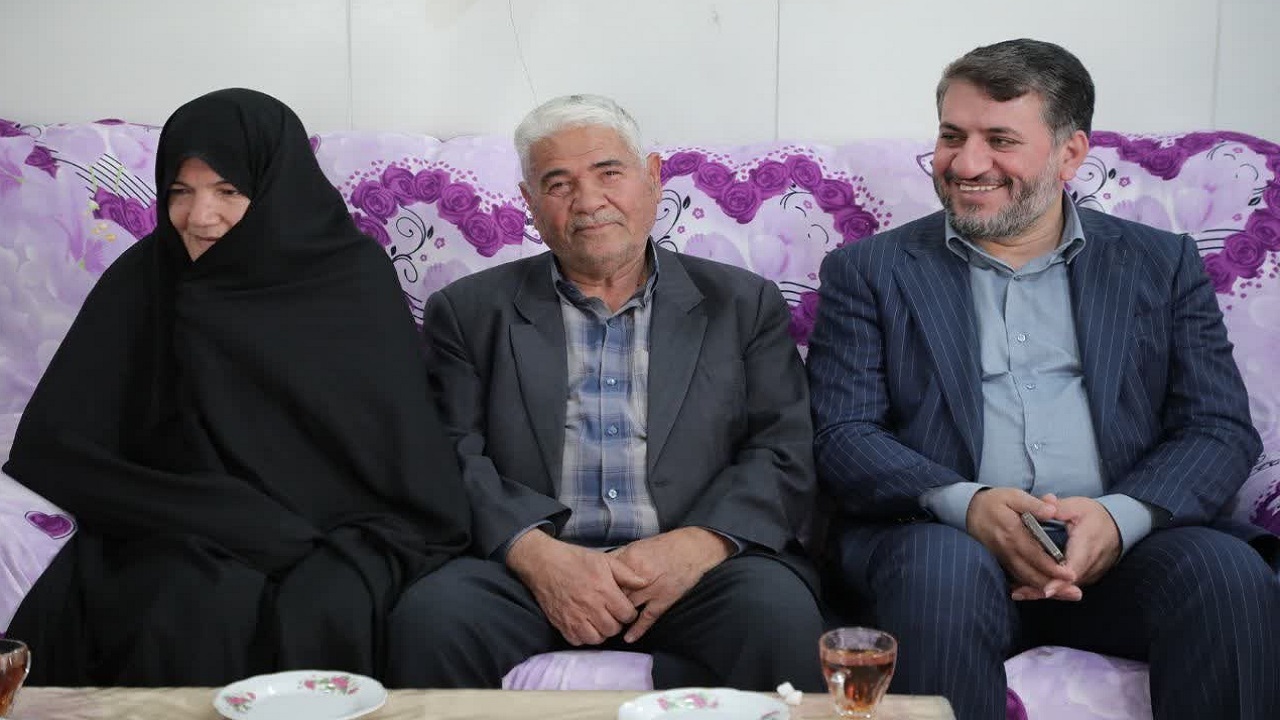 دیدار استاندار یزد با خانواده‌های معظم شهدا در سالروز میلاد با سعادت حضرت مهدی (عج)