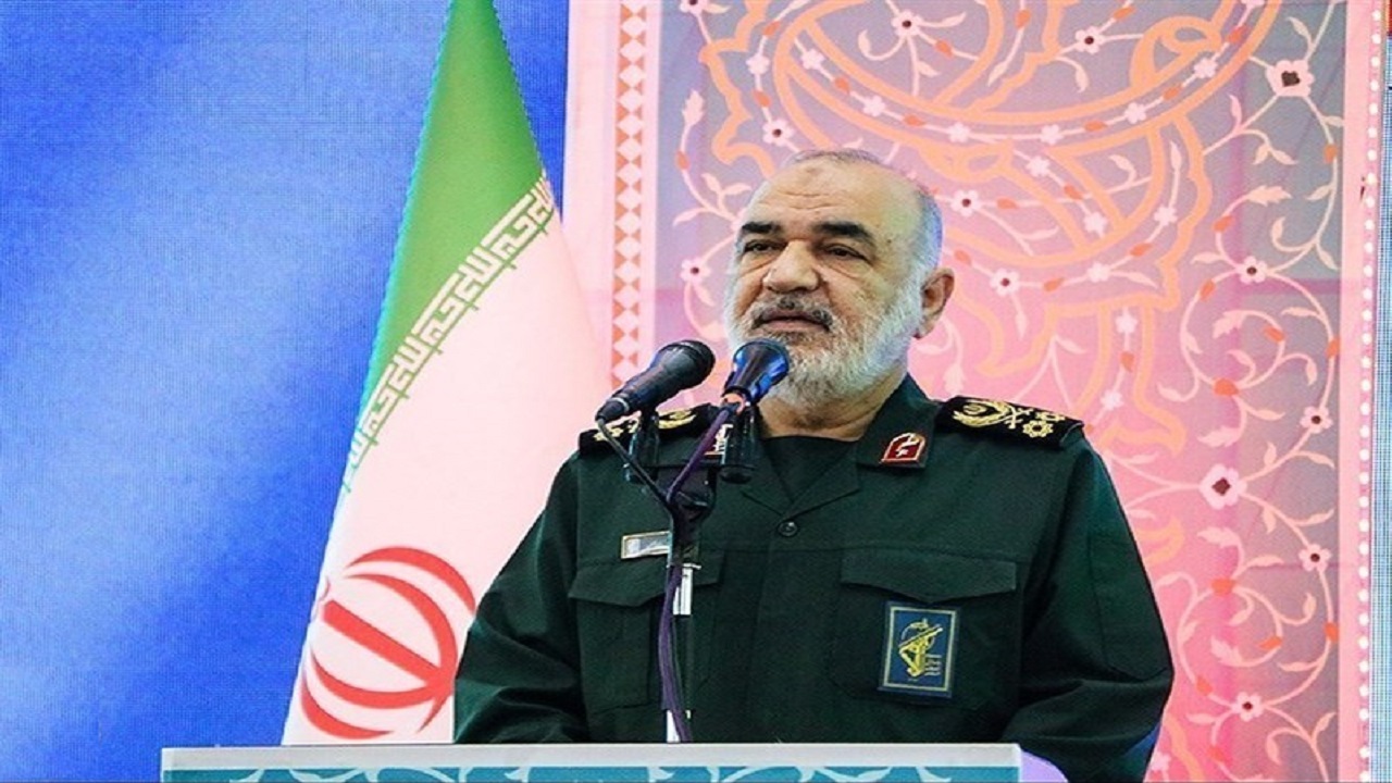 تفکر استیلا بر ملت‌ها را از متجاوزان می‌‌گیریم